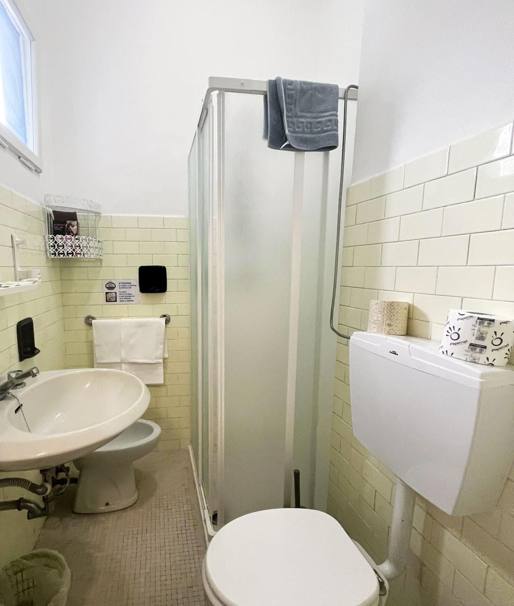 Hotel Caravan B&B Pesaro Zewnętrze zdjęcie